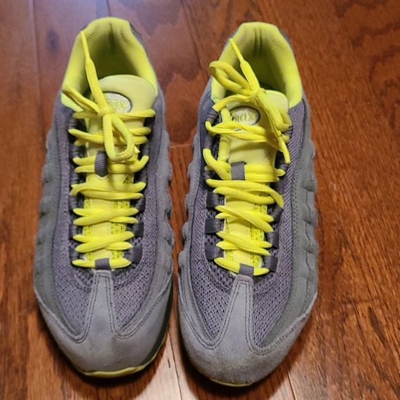 Nike Air Max 95 (GS) 7Y - Picture 4 of 6